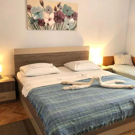 Apartment Ciba Komiza